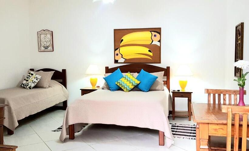Quarto Estandar Primeiro Andar, Pousada Banzay