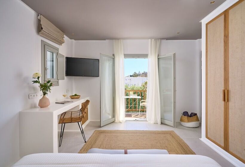 Номер Классический Вид на Бассейн, Adorno Beach Hotel And Suites