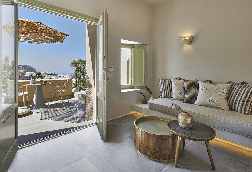 جناح سوبيريور مطل علي البحر, Aeon Suites  Adults Only