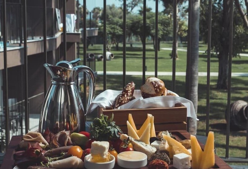 סוויטת ג'וניור נוף לים, Paloma Orenda