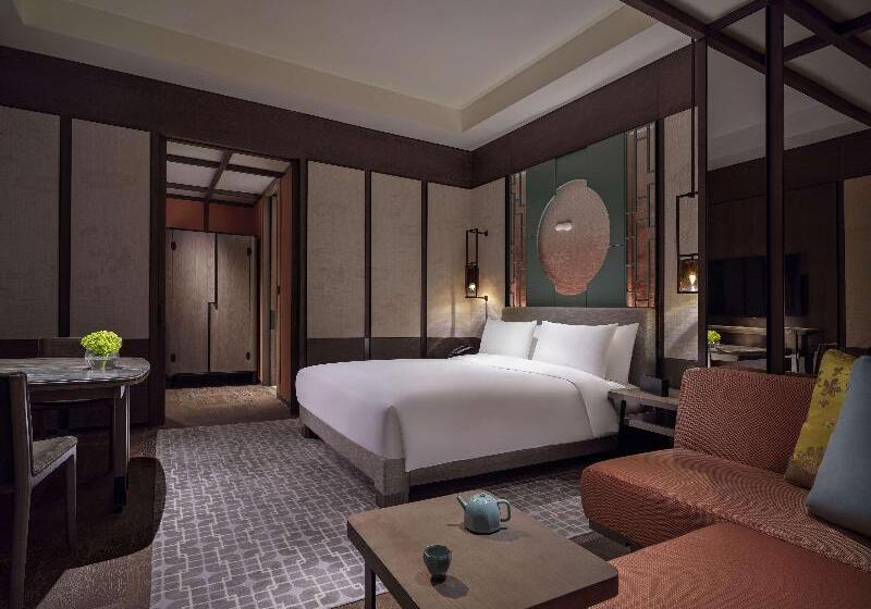 اتاق استاندارد با تخت بزرگ, Park Hyatt Shenzhen