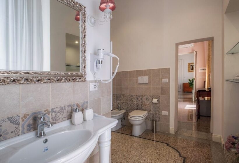 اتاق لوکس, Relais Palazzo Vaglio
