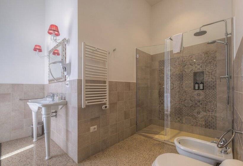 اتاق لوکس, Relais Palazzo Vaglio