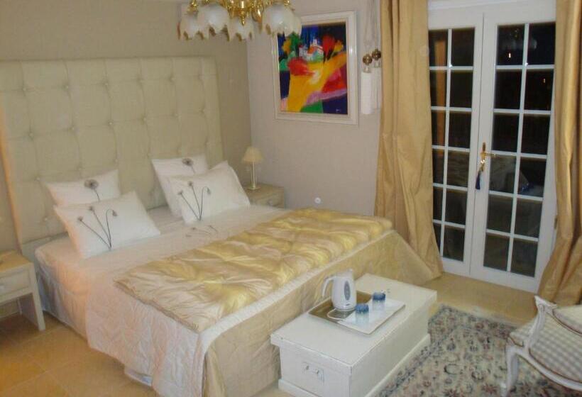스탠다드 룸 킹사이즈 침대, La Bergerie B&b