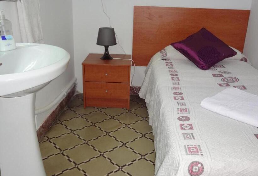 Номер Стандарт Индивидуальный, Hostal Sant Carlo