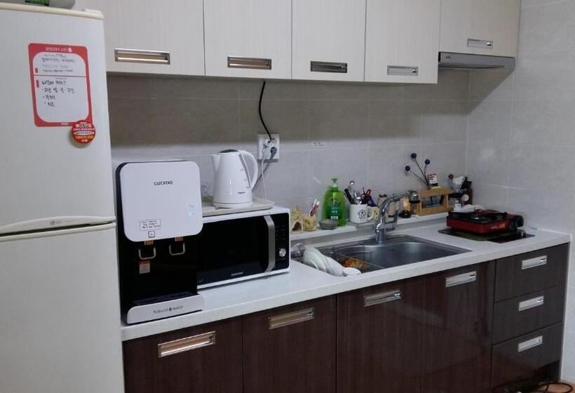 تختخواب در اتاق مشترک, Bangdigareum B&b
