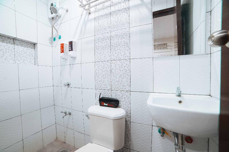 Номер Стандарт, Reddoorz At Traveler S Inn Bajada Davao