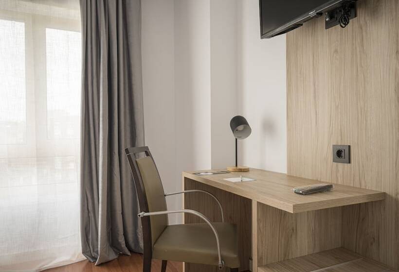 اتاق استاندارد یک نفره, Alda Centro Gijon
