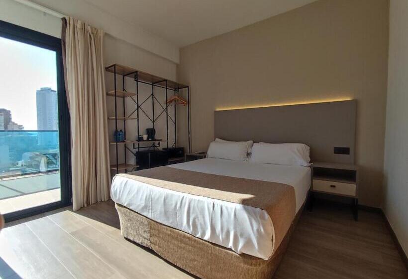 수피리어 싱글 룸, Bristol 4* Sup