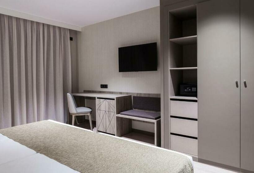 수피리어 룸, Bristol 4* Sup