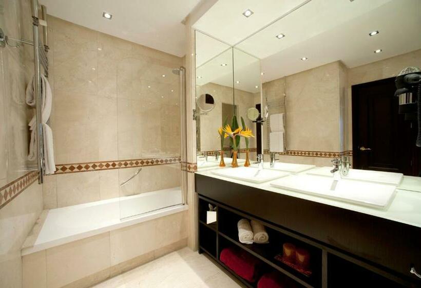 اتاق سه نفره دلوکس با چشم‌انداز دریا, Gpro Valparaiso Palace & Spa