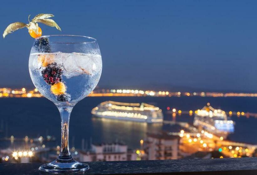 سوییت جونیور, Gpro Valparaiso Palace & Spa