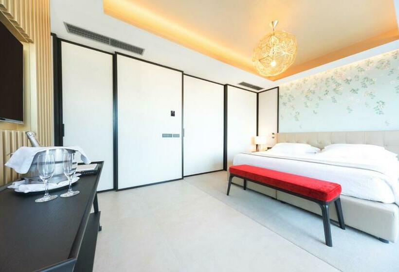 سوئیت رویال, Gpro Valparaiso Palace & Spa