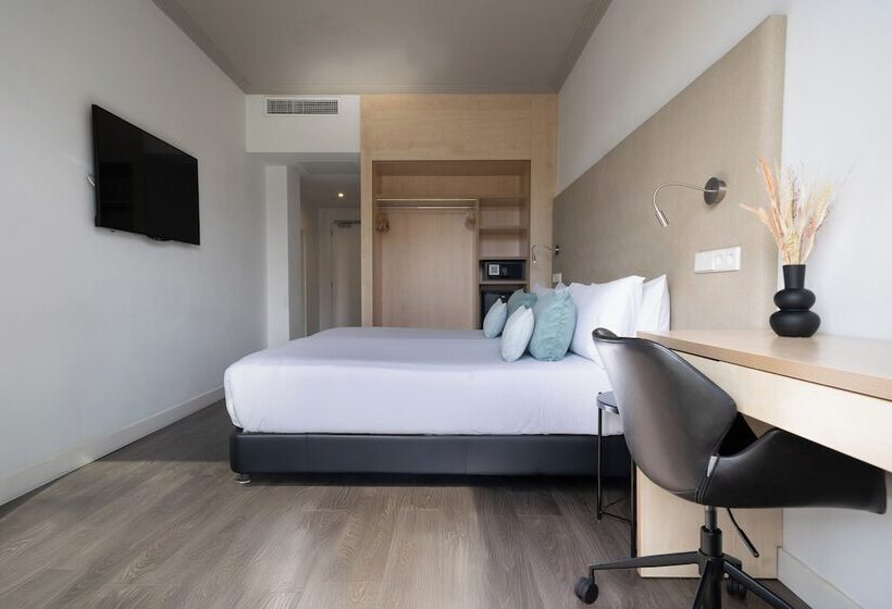 Quarto Estandar, Innside by Meliá Palma Center