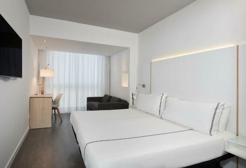 디럭스 룸, Innside by Meliá Palma Center