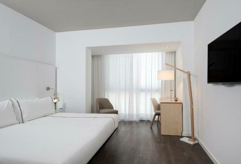 Quarto Estandar, Innside by Meliá Palma Center