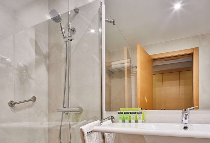 Habitación Estándar, Silken Ciudad De Vitoria