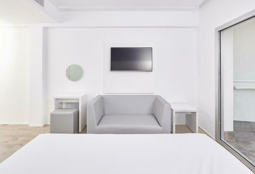 سوییت جونیور لوکس, Astoria Playa Adults Only 4 Sup