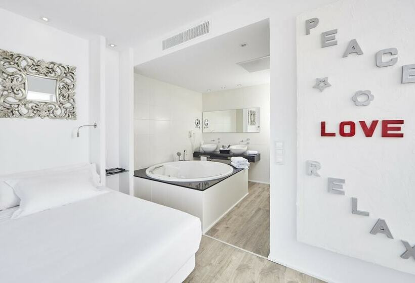 سوییت جونیور لوکس, Astoria Playa Adults Only 4 Sup