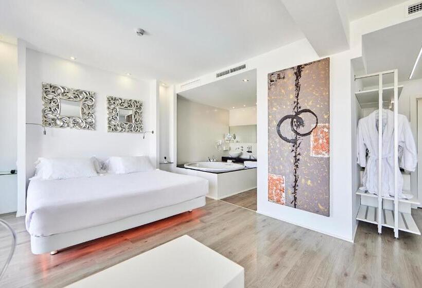 سوییت جونیور با چشم‌انداز استخر, Astoria Playa Adults Only 4 Sup