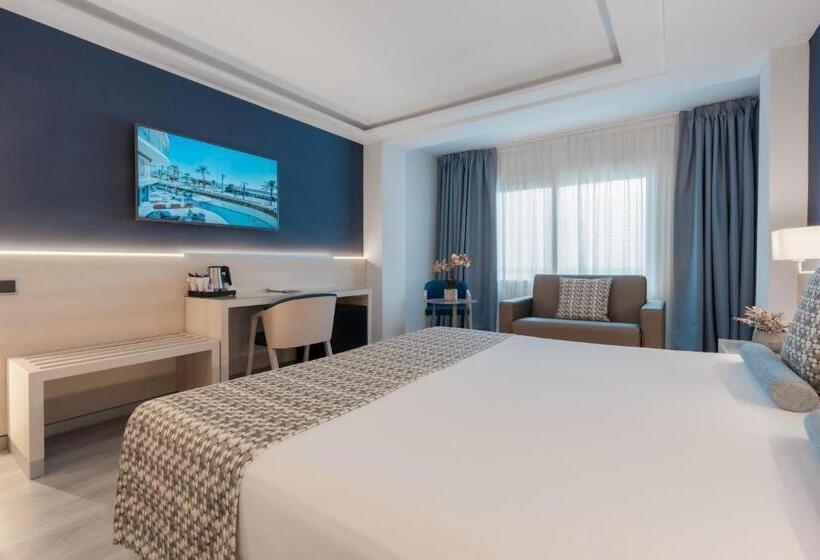 Habitació Triple Estàndard, Calipolis