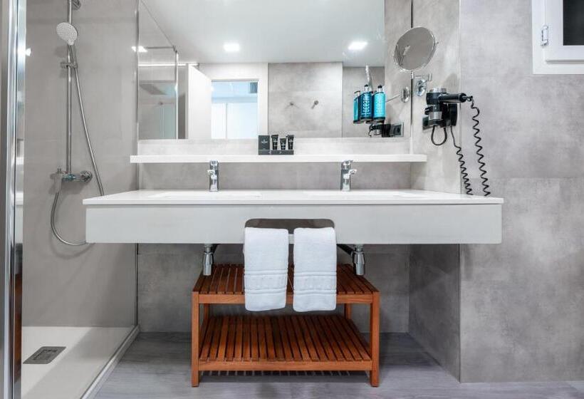 Habitació Estàndard Vista Mar Lateral, Calipolis