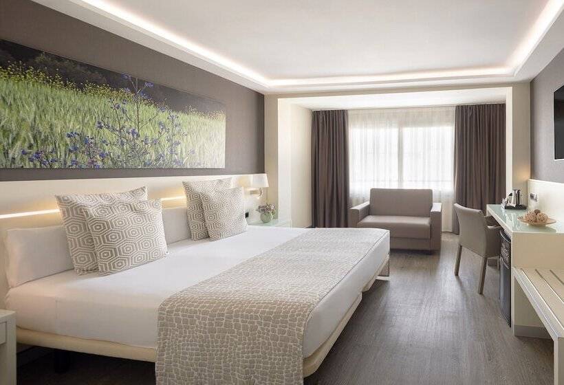 Habitació Triple Estàndard, Calipolis