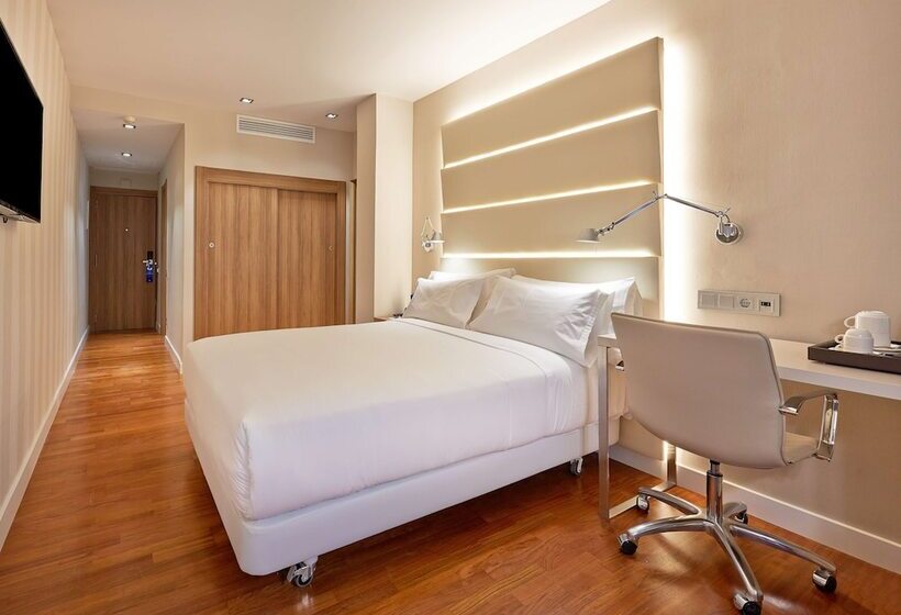 Номер Стандарт, NH Barcelona Les Corts
