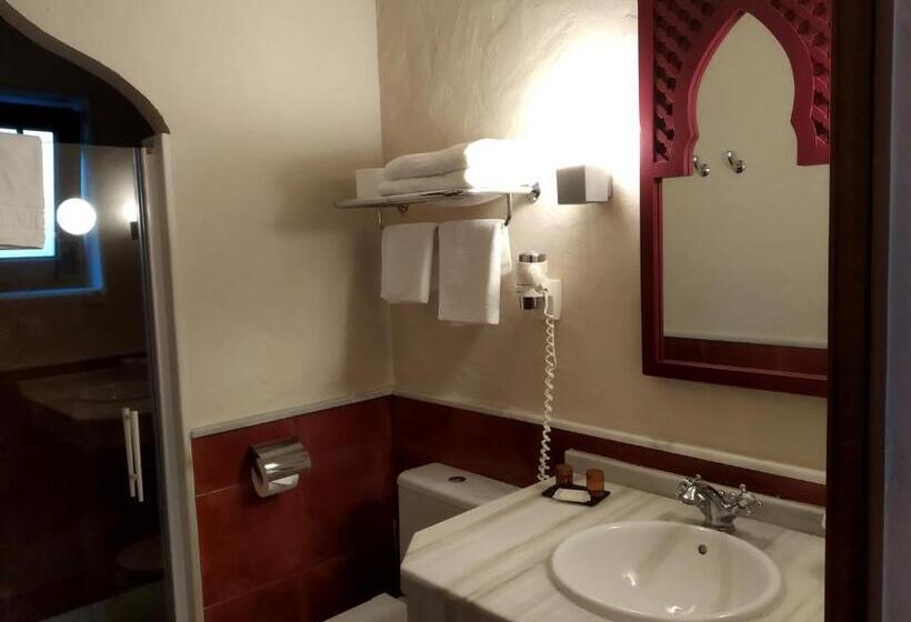 בקתה סופריור, Beach Hotel Dos Mares