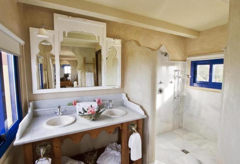 סוויטת ג'וניור נוף לים, Beach Hotel Dos Mares