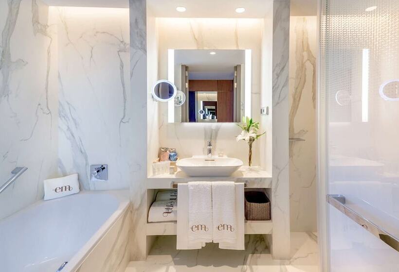 اتاق پریمیوم با بالکن, Barcelo Emperatriz