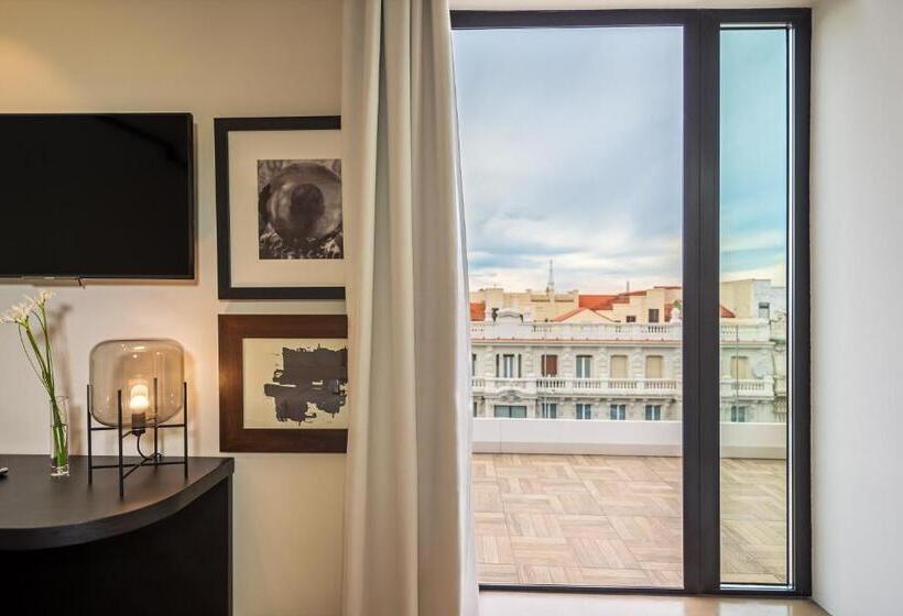 اتاق لوکس با تراس, H10 Puerta de Alcalá