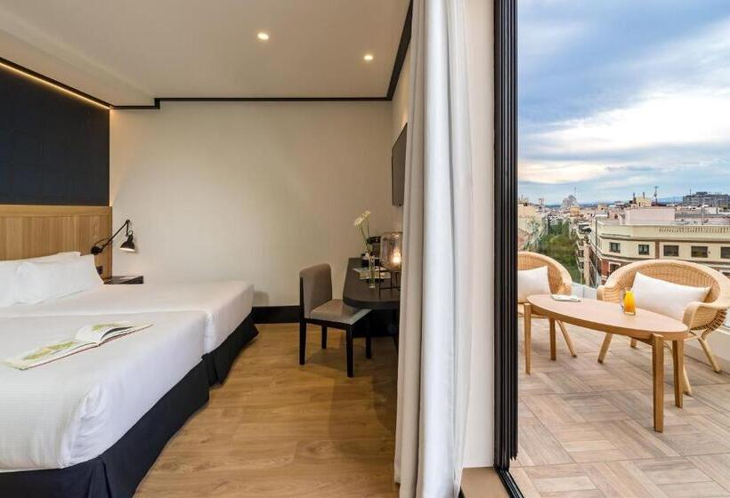 اتاق لوکس با تراس, H10 Puerta de Alcalá