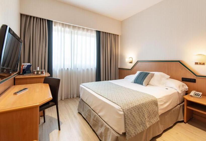 اتاق استاندارد یک نفره, Praga