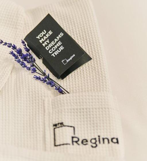 اتاق پنت هاوس, Regina