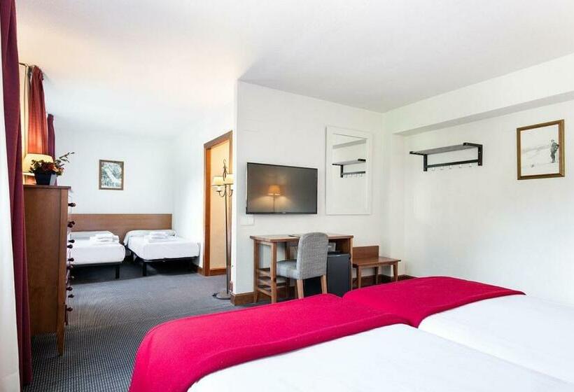Quarto Quádruplo Estandar, Snö Hotel Formigal