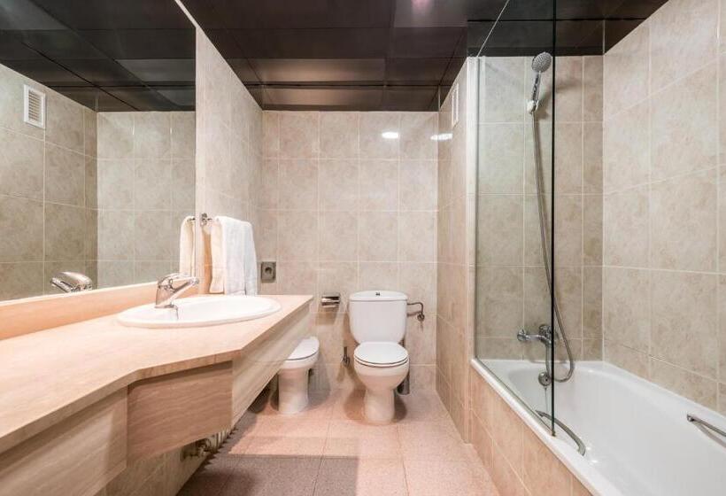 Quarto Quádruplo Estandar, Snö Hotel Formigal