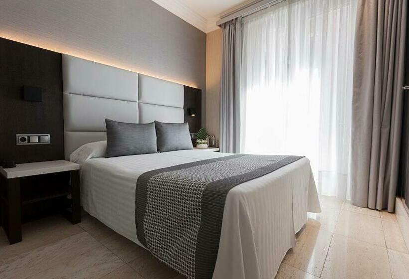 Номер Стандарт с Балконом, Habitus Hotel Europa