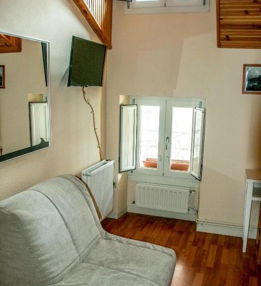 اتاق استاندارد سه نفره, Eco Hotel Mundaka