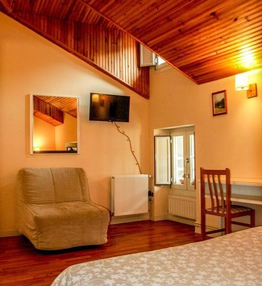اتاق استاندارد سه نفره, Eco Hotel Mundaka