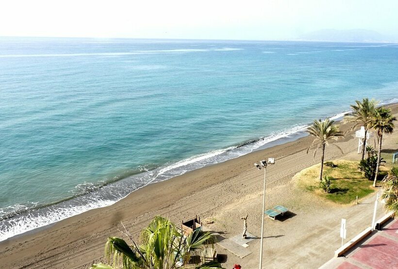 اتاق استاندارد با چشم‌انداز دریا, Fay Victoria Beach