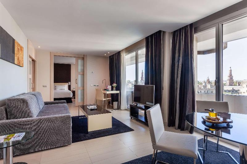 سوییت جونیور اجرایی, Melia Sevilla