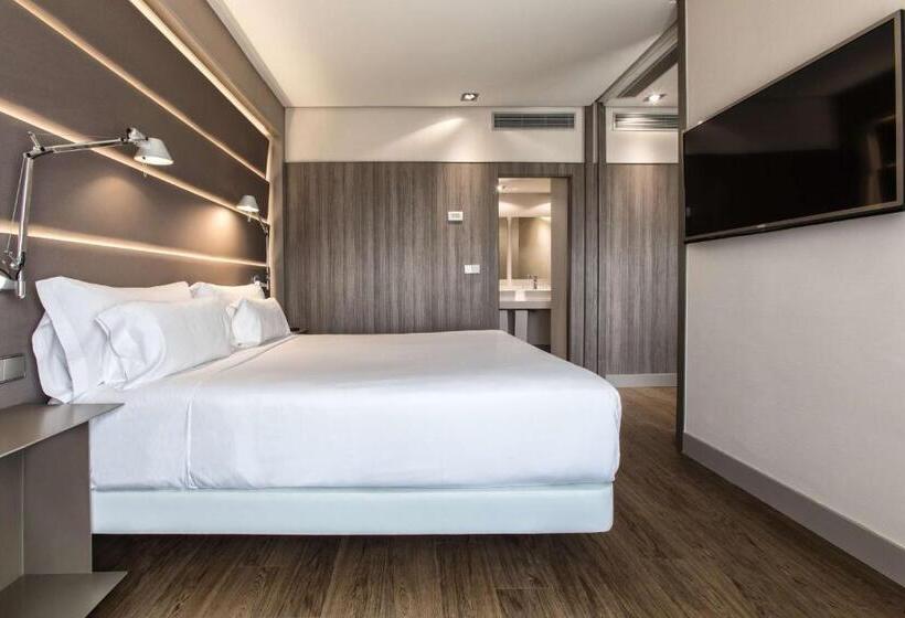 Standart Oda, NH Sevilla Plaza De Armas