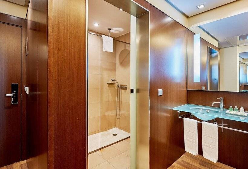 اتاق استاندارد, NH Sevilla Plaza De Armas