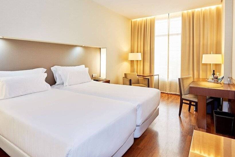 Standart Oda, NH Sevilla Plaza De Armas