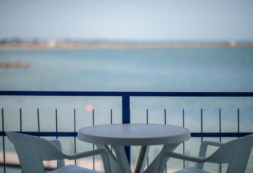 Triple Room Sea View, Juanito Platja