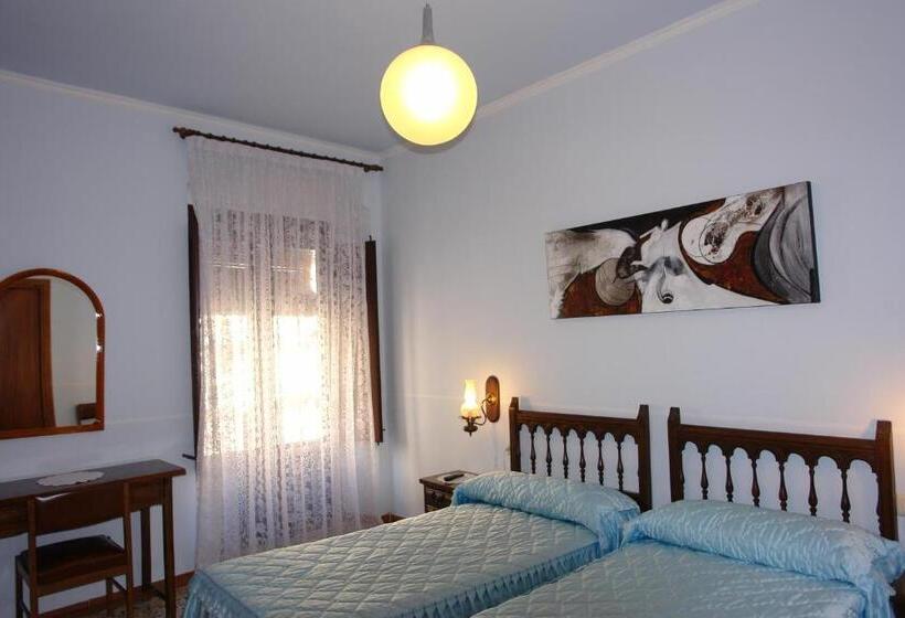 Номер Стандарт с Балконом, Hostal Populetus
