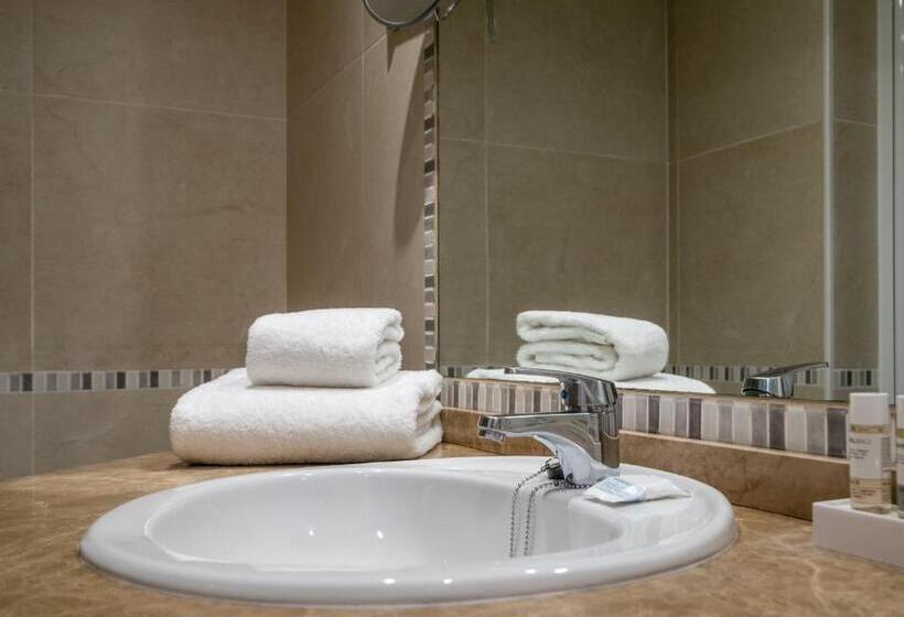 Семейный Номер, Eden Roc Hotel & Spa By Brava Hoteles