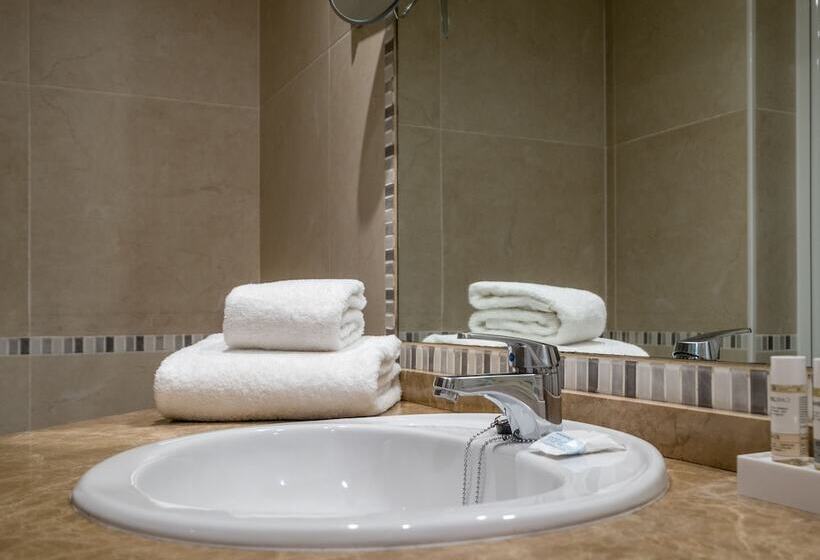 Семейный Номер Вид на Море, Eden Roc Hotel & Spa By Brava Hoteles