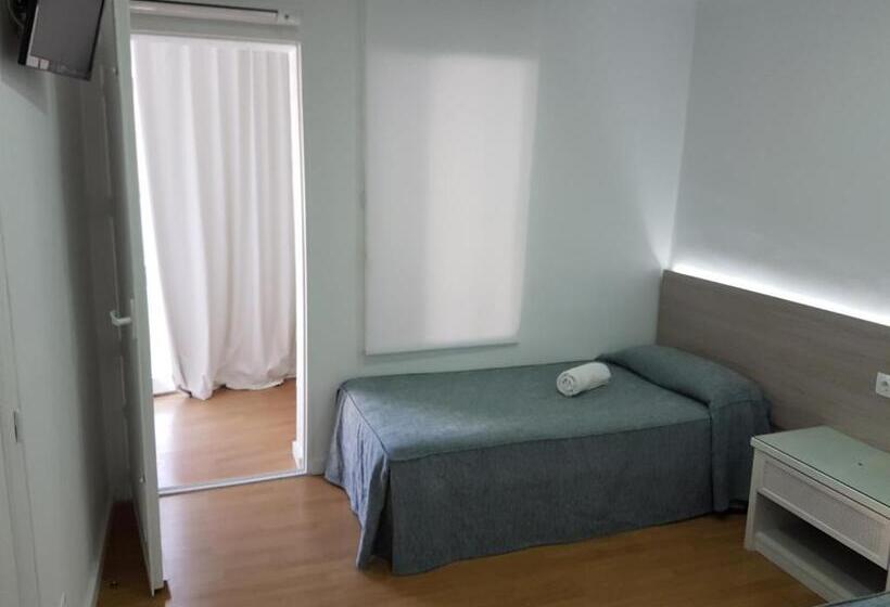스탠다드 룸, Hostal Montsant